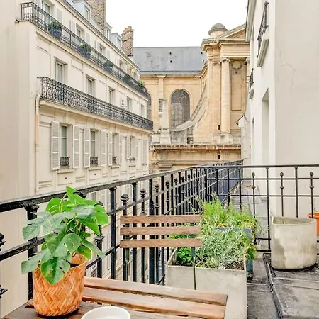 Appartement Petit Cosy A Saint-germain-des-pres Et Jardin Du Luxembourg Parijs