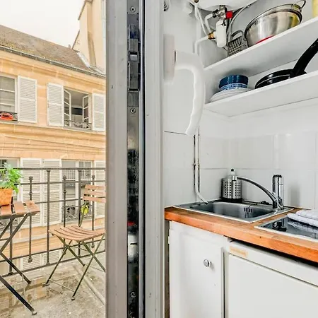 Petit Cosy A Saint-germain-des-pres Et Jardin Du Luxembourg Apartment *